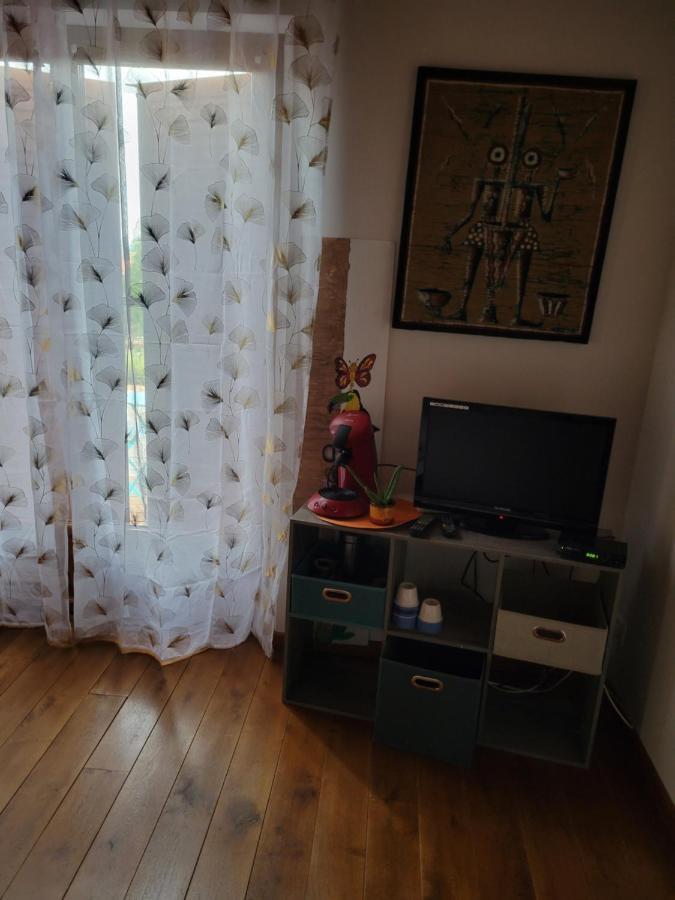 Damarie Bed & Breakfast Craponne-sur-Arzon Bagian luar foto